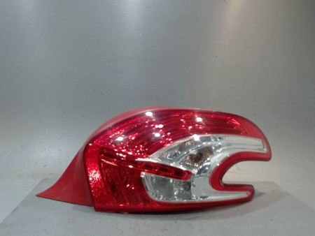 FEU ARRIERE DROIT PEUGEOT 208