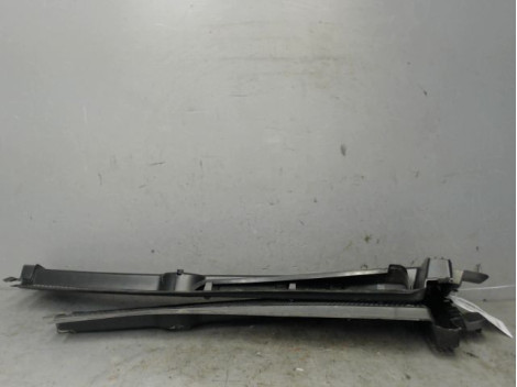 BAIE PARE BRISE PEUGEOT 208