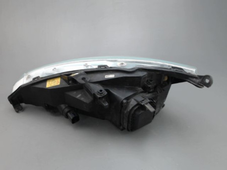 PHARE DROIT FORD FOCUS
