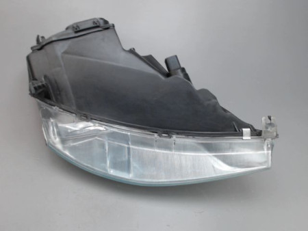 PHARE GAUCHE FORD FOCUS