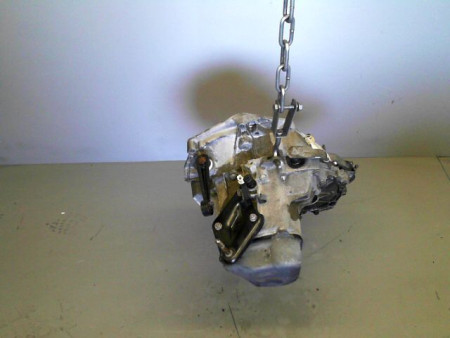 BOITE A VITESSE MECANIQUE PEUGEOT 106 1.4 i