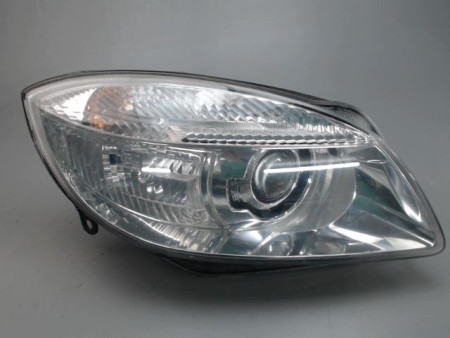 PHARE DROIT SKODA ROOMSTER