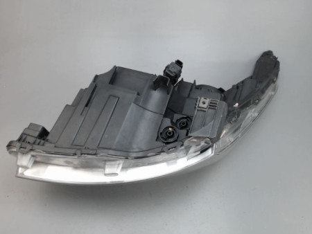 PHARE DROIT PEUGEOT 5008