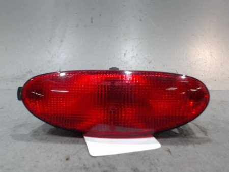 FEU BROUILLARD CENTRAL ARRIERE PEUGEOT 206