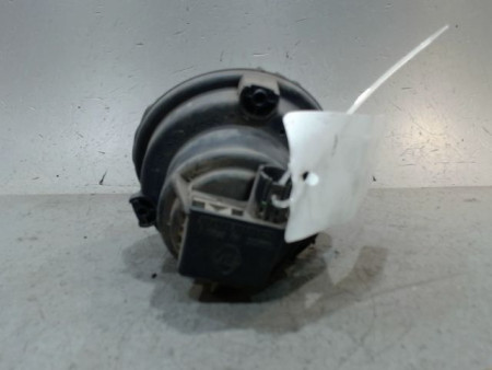 PHARE ANTIBROUILLARD AVANT DROIT RENAULT CLIO