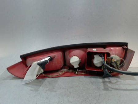 FEU ARRIERE GAUCHE  PEUGEOT 807
