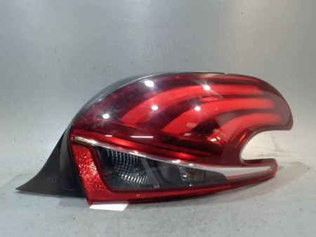 FEU ARRIERE DROIT PEUGEOT 208