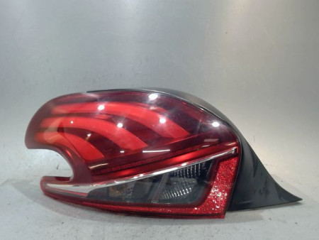 FEU ARRIERE GAUCHE  PEUGEOT 208