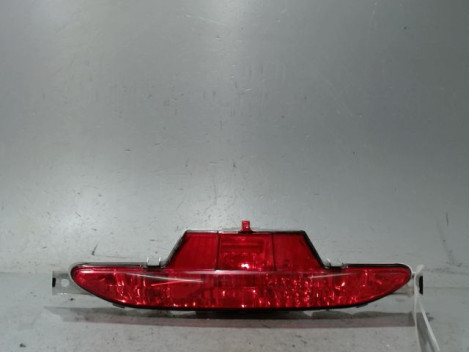 FEU BROUILLARD CENTRAL ARRIERE PEUGEOT 208