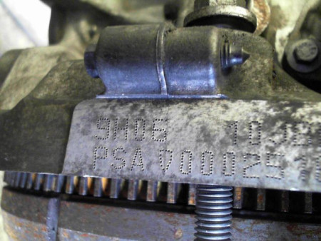MOTEUR DIESEL PEUGEOT 208 1.6 HDi