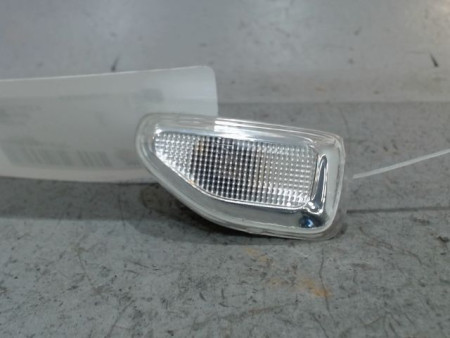 REPETITEUR AILE GAUCHE DACIA SANDERO