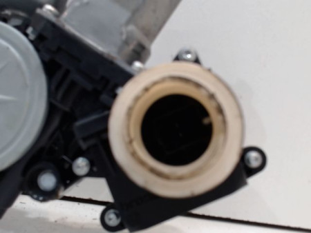 MECANISME+MOTEUR LEVE-GLACE AVANT GAUCHE TOYOTA AURIS