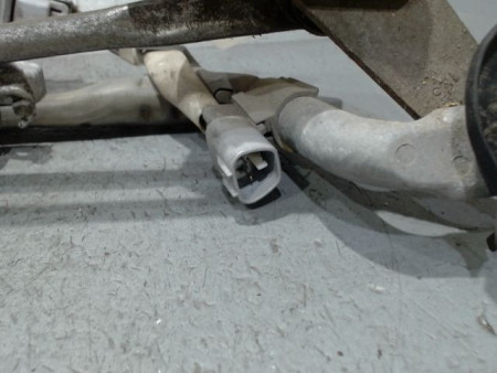 MECANISME ESSUIE-GLACE AVANT TOYOTA PRIUS