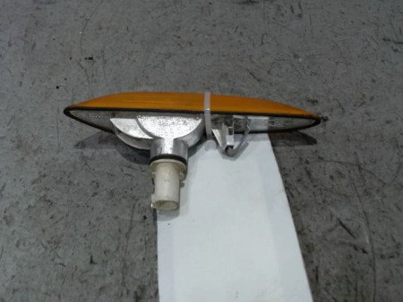 REPETITEUR AILE GAUCHE B.M.W. X3