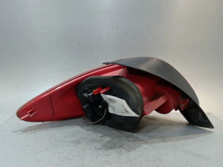 FEU ARRIERE DROIT PEUGEOT 206