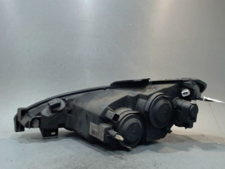 PHARE DROIT PEUGEOT 206
