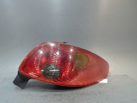 FEU ARRIERE DROIT PEUGEOT 206