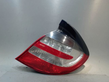 FEU ARRIERE DROIT MERCEDES CLASSE C