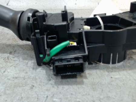 COMMANDE CLIGNOTANT SUBARU XV