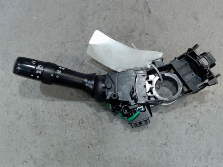 COMMANDE CLIGNOTANT TOYOTA AYGO