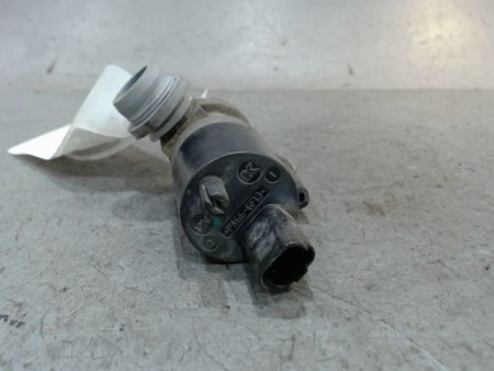 POMPE LAVE-GLACE AVANT RENAULT TRAFIC