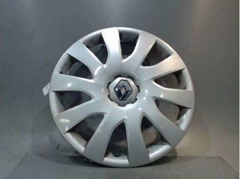 ENJOLIVEUR DE ROUE RENAULT TRAFIC