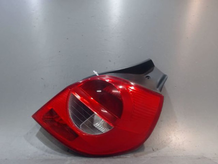 FEU ARRIERE DROIT RENAULT CLIO III