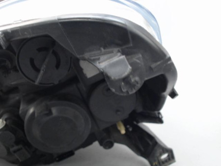 PHARE DROIT RENAULT CLIO