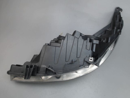 PHARE DROIT PEUGEOT 207