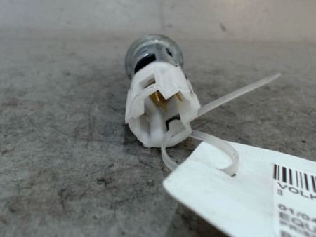 PRISE 12V AV VOLKSWAGEN GOLF