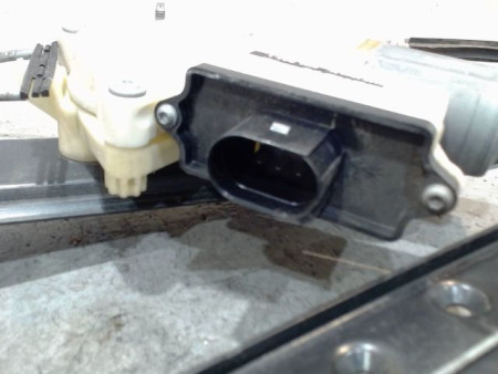 MECANISME+MOTEUR LEVE-GLACE AVANT DROIT B.M.W. X3