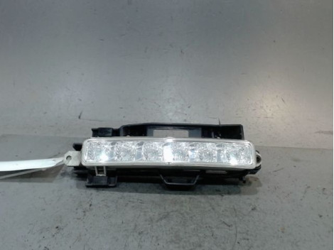 FEUX POSITION DROIT PEUGEOT 108