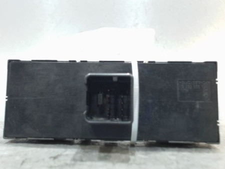 COMMANDE LEVE-GLACE PORTE AVG VOLKSWAGEN POLO