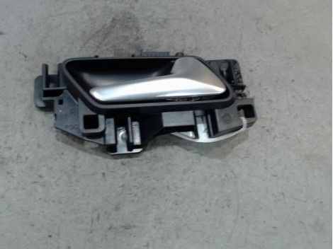 POIGNEE INTERIEURE PORTE AVANT DROIT OPEL CORSA