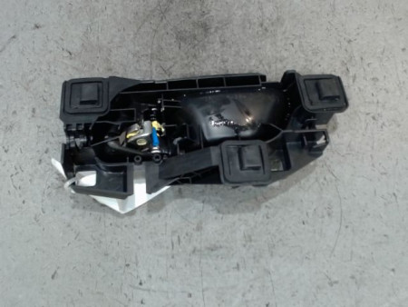 POIGNEE INTERIEURE PORTE AVANT DROIT OPEL CORSA
