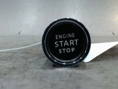 BOUTON DE DEMARRAGE OPEL CORSA