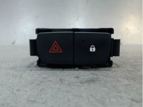 BOUTON DE WARNING RENAULT TRAFIC