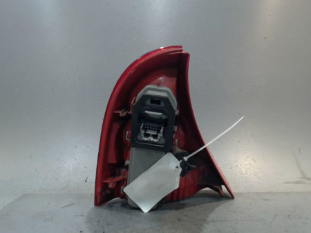 FEU ARRIERE DROIT RENAULT CLIO