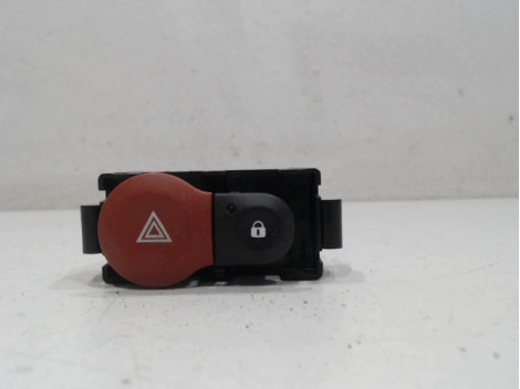 BOUTON DE WARNING RENAULT CLIO