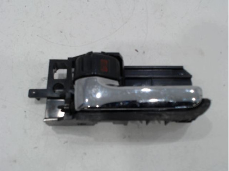 POIGNEE INTERIEURE PORTE AVANT GAUCHE TOYOTA COROLLA