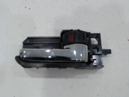 POIGNEE INTERIEURE PORTE AVANT DROIT TOYOTA COROLLA 2006