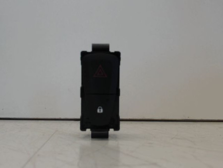 BOUTON DE WARNING RENAULT MEGANE 2012