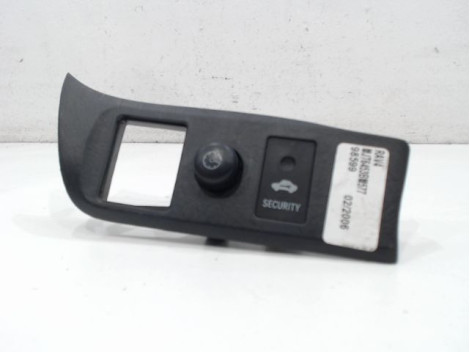 COMMANDE REGULATEUR DE VITESSE TOYOTA RAV4