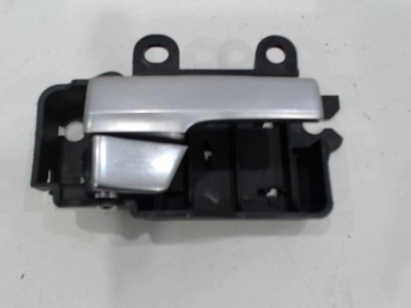 POIGNEE INTERIEURE PORTE AVANT DROIT FORD FOCUS 2003