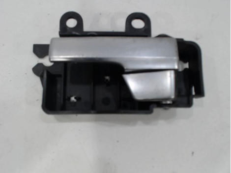 POIGNEE INTERIEURE PORTE AVANT GAUCHE FORD FOCUS