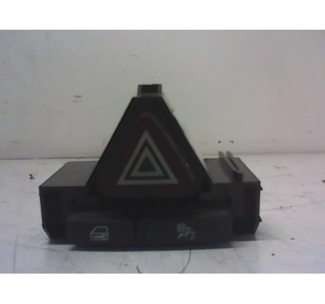 BOUTON DE WARNING OPEL CORSA
