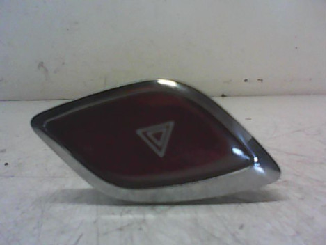 BOUTON DE WARNING CITROEN C3