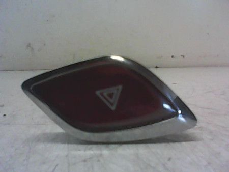 BOUTON DE WARNING CITROEN C3 2010