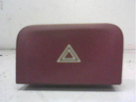 BOUTON DE WARNING CITROEN C4