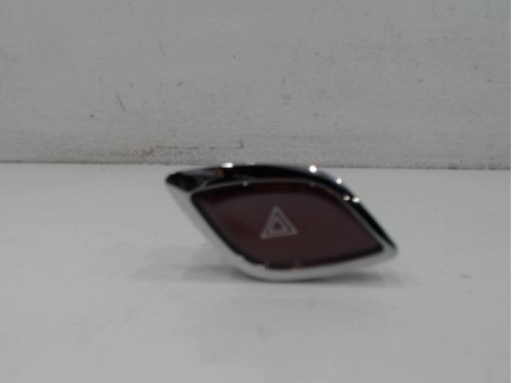 BOUTON DE WARNING CITROEN C3